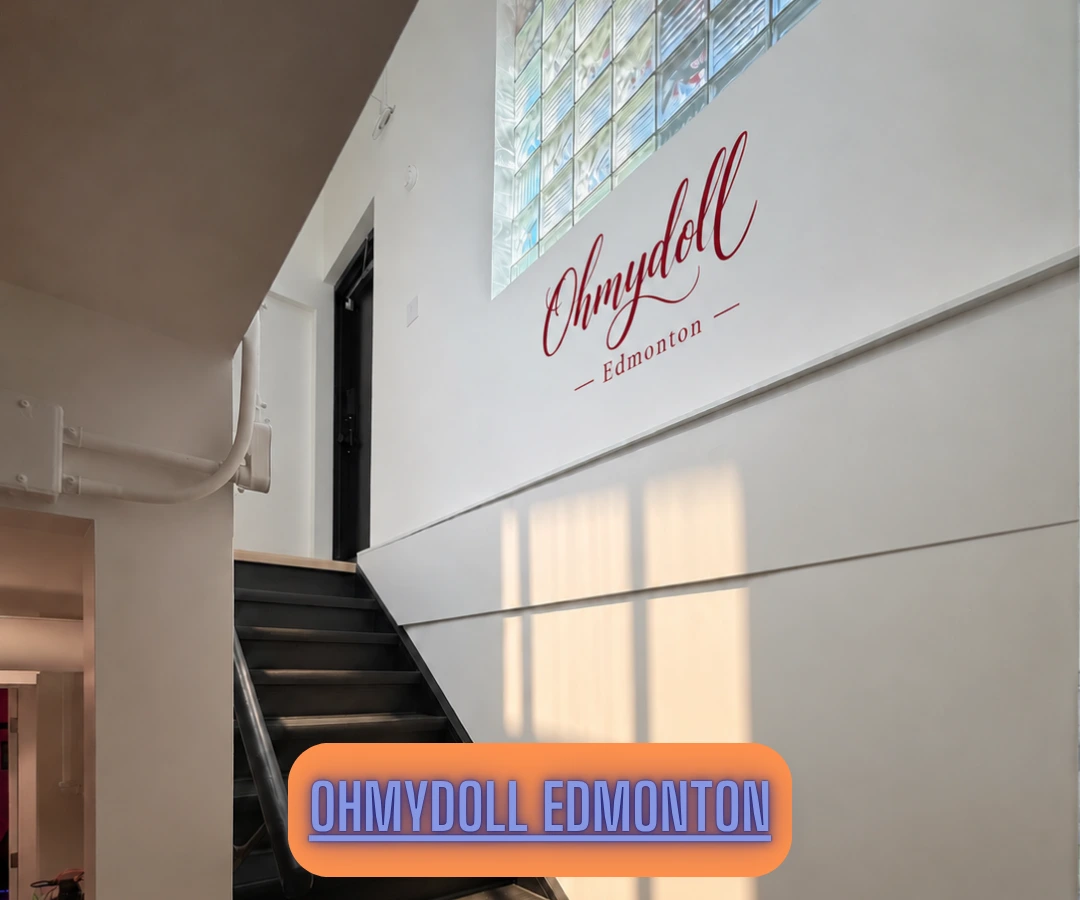 L'entrée d'Ohmydoll à Edmonton arbore un logo rouge discret et propose des séances immersives de plaisir sexuel et de thérapie pour adultes.